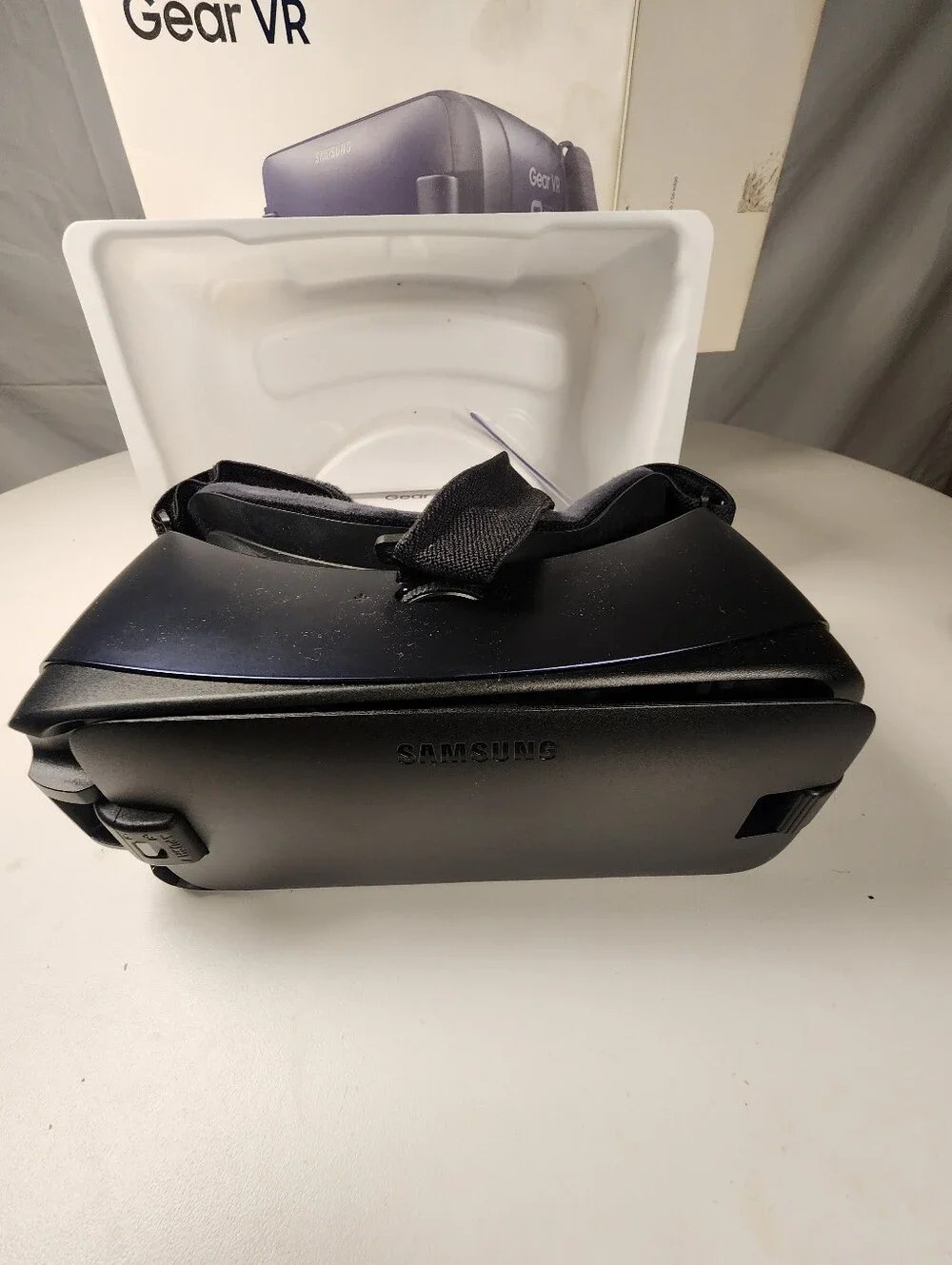 Samsung Gear VR Headset - Dark Blue